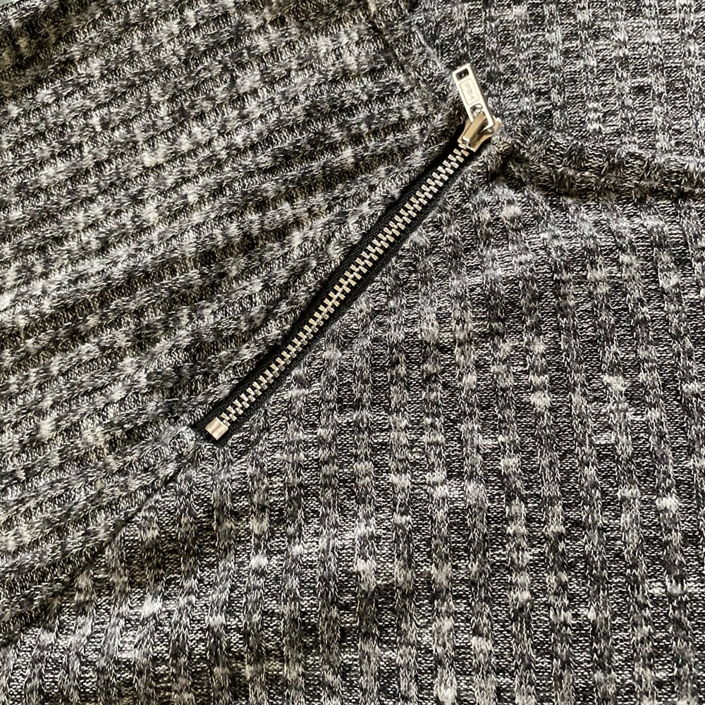 EST 1946 Women’s Shirt, 22/24 - Picture 6 of 6